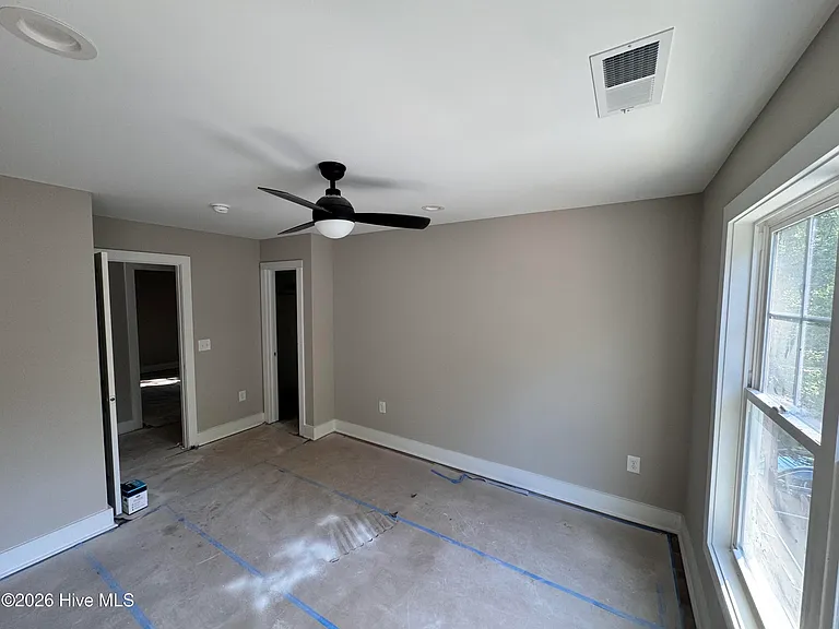 662 Wren Ln — Photo 18