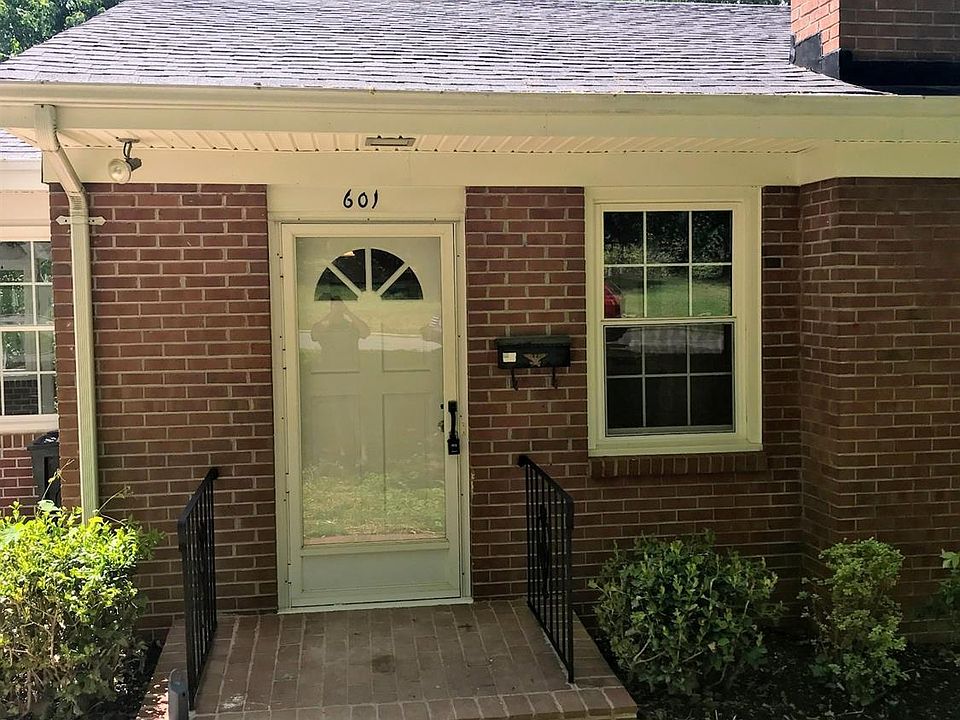 1st image of 601 Hayes Dr