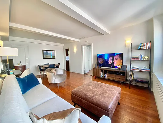 Rented by Bond New York | media 2