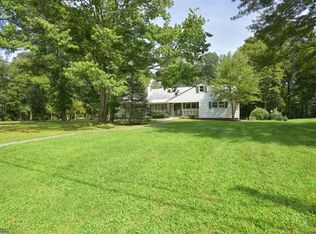 1625 Southbrook Dr, Bridgewater, NJ 08807