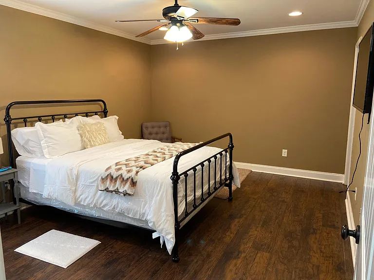 128 Aubry Ct — Photo 7