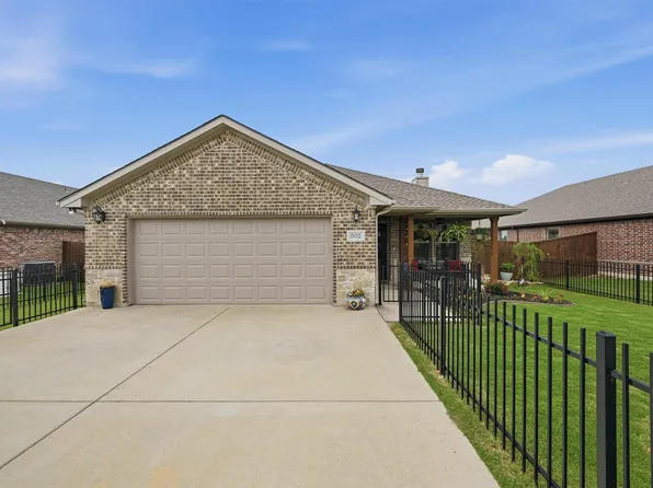 502 Pathfinder, Collinsville, TX 76233