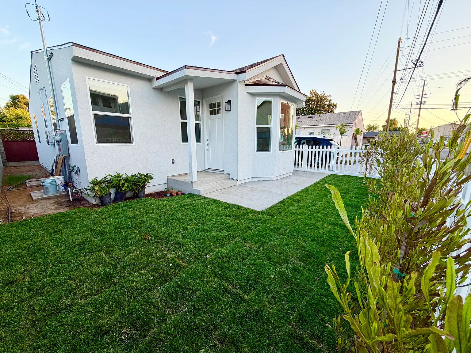 3 bed, 1000 sqft, $3,750 — Photo 1
