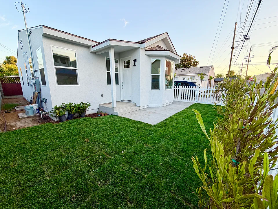 1140 N Buena Vista St #1142