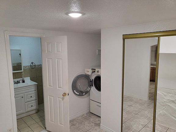5th image of 105 S Manton Ln