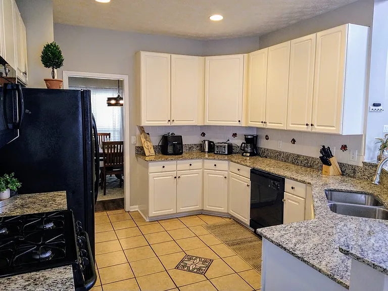 1467 Chamirey Dr SW — Photo 58