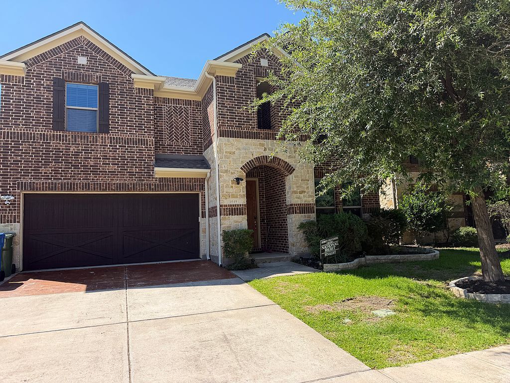 1049 Chickasaw Dr - Property Image