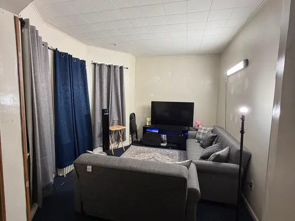 266 Danforth Ave, Jersey City, NJ 07305