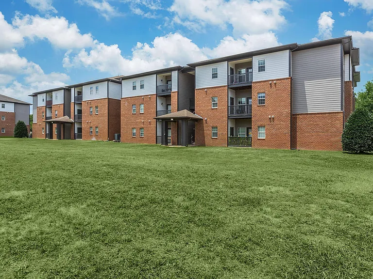 The Dutton Luxury Apartments — Photo 15