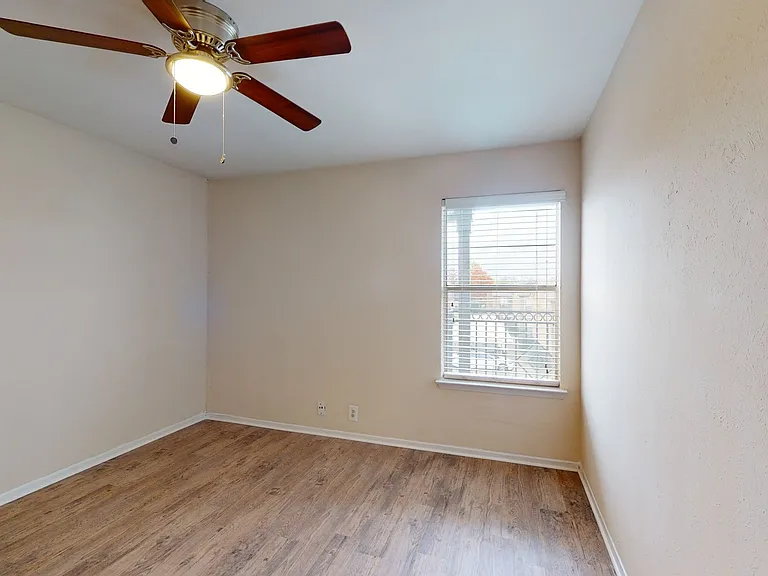 Addison Apartments at the Park — Photo 169