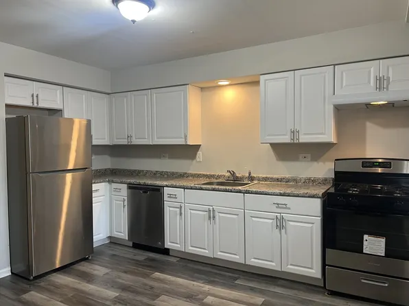 389 N Wood Dale Rd #Road4, Wood Dale, IL 60191