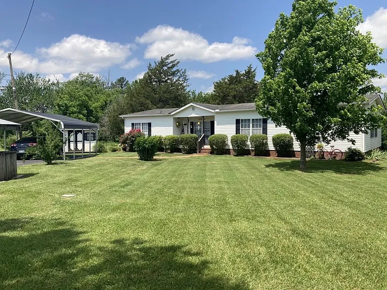 107 Puckett Rd — Photo 13