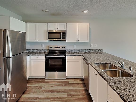 4th image of 320 Daffodil Ln