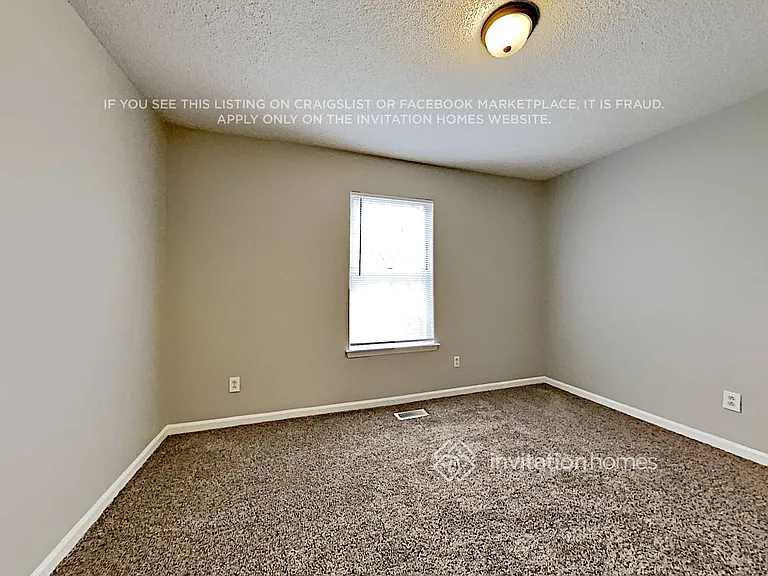 3939 Armitage Dr — Photo 17