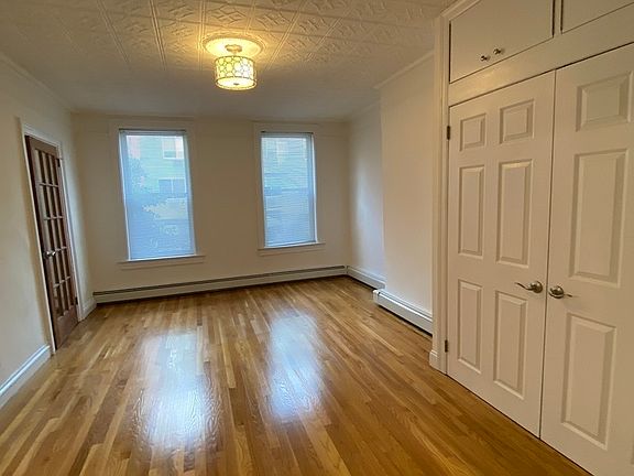 4th image of 558 Court St Unit 2