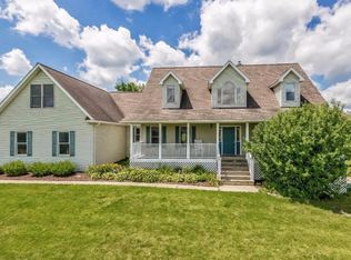 843 N Parker Rd, Dexter, MI 48130