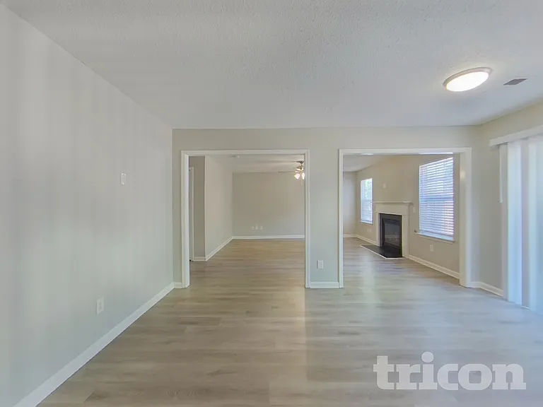 13 Coral Ct — Photo 4