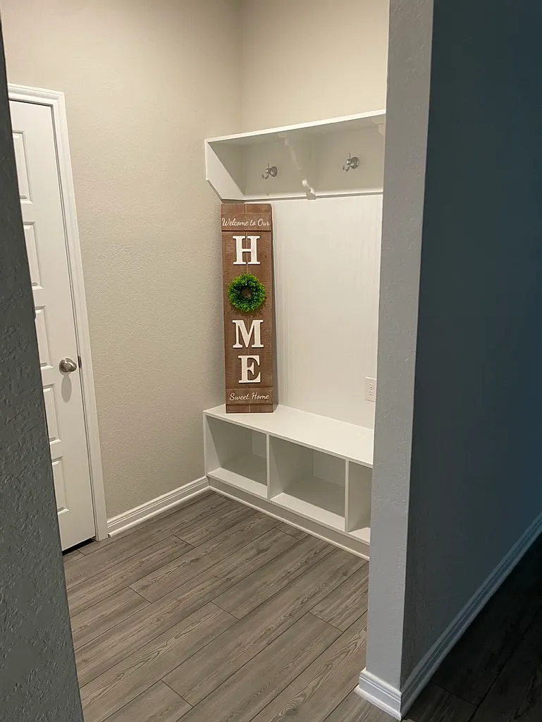 4 bed, 2069 sqft, $2,250 — Photo 3