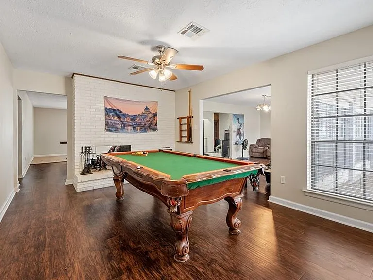 1402 Dominik Dr — Photo 3