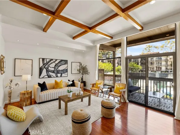 8121 Marina Pacifica Dr N, Long Beach, CA 90803