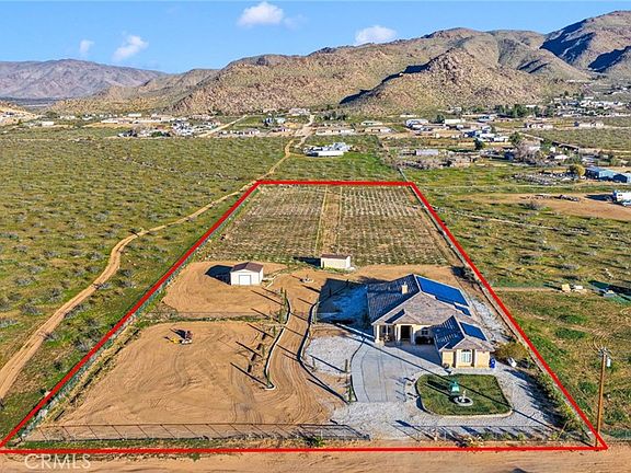 2nd image of 15485 Barker Rd