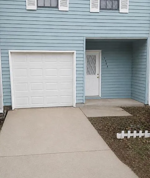 3206 Pine Tree Trl #15C — Photo 1