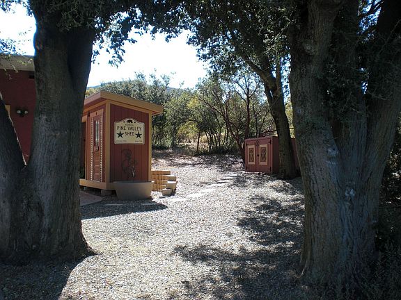 GARDEN SHED & FIREWOOD STORAGE