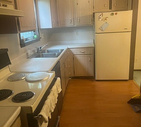 5th image of 7765 Brams Hill Dr