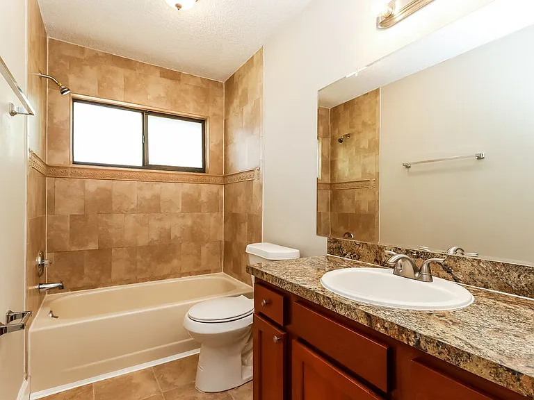 321 Alba Ln — Photo 18