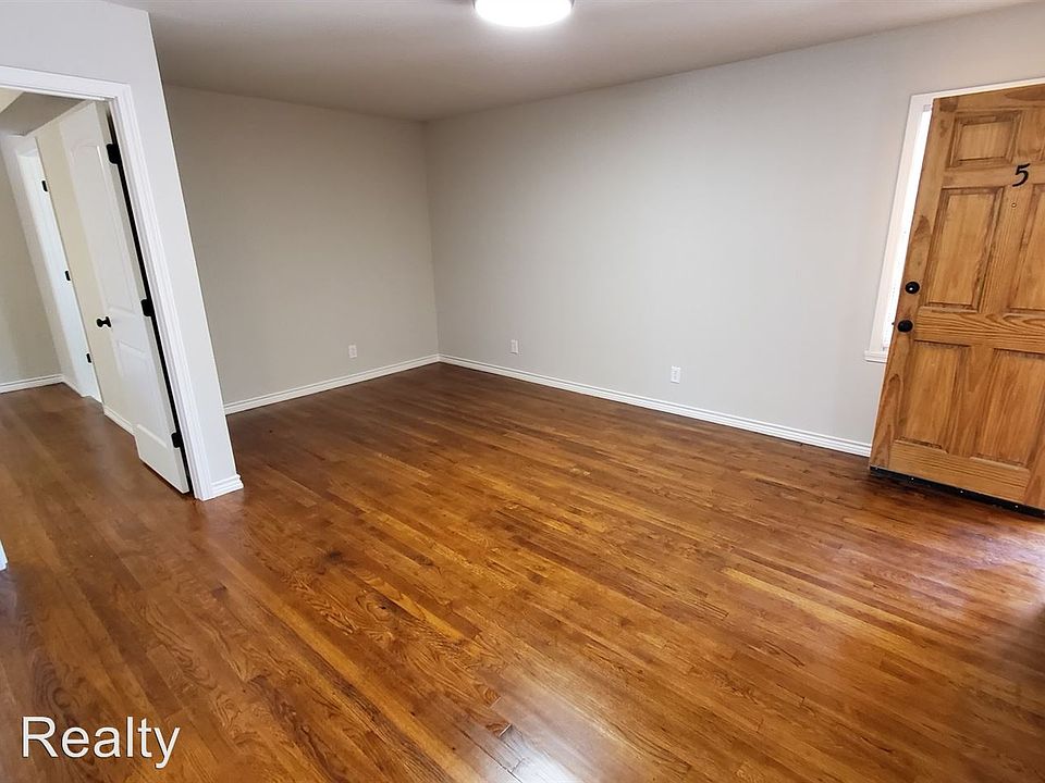 1st image of 1613 S Polk St APT 5