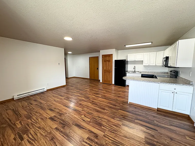 117 W Main St — Photo 8