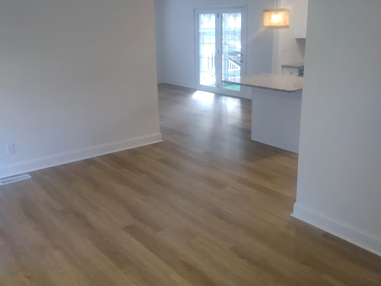 1011 Cedar Dr N — Photo 3
