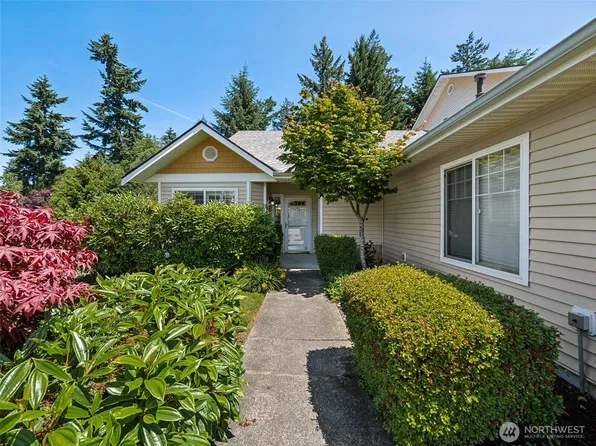 31867 48th Circle SW #14A, Federal Way, WA 98023