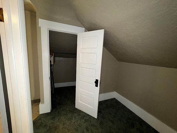 Apt. 8 Studio Small Office Area & Storage