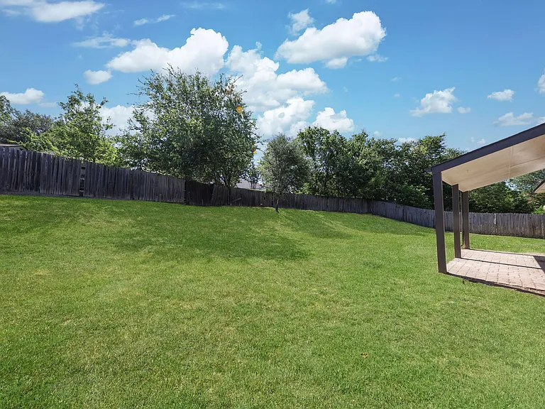 2305 Skipcha Dr — Photo 21