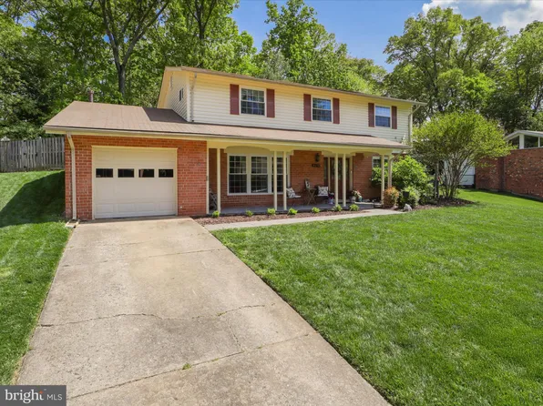 5319 Stonington Dr, Fairfax, VA 22032