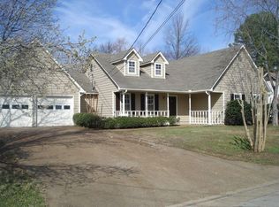 1009 Whitley St, Covington, TN 38019