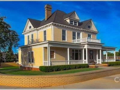 301 E Windsor St, Monroe, NC, 28112