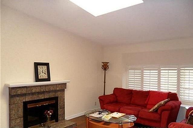 2nd image of 1628 Camden Pl