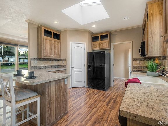 5th image of 12002 241st Avenue Ct E