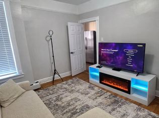 391 Woodlawn Ave, Jersey City, NJ 07305