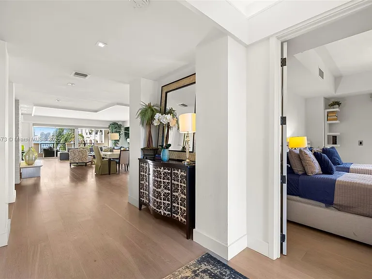 4924 Fisher Island Dr #4924 — Photo 22