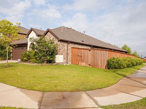2nd image of 3811 Thomas Plains Dr