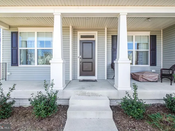 2094 Whithorn Hl, Jeffersonton, VA 22724
