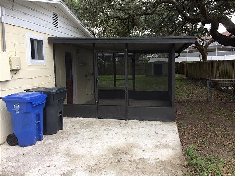 2nd image of 4203 Leonard St