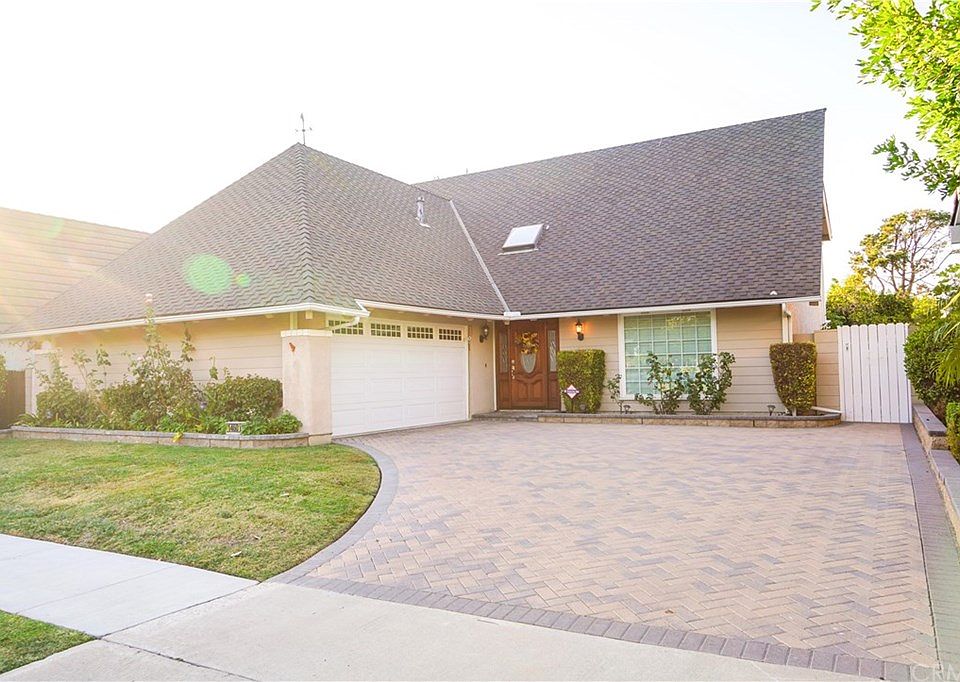 1st image of 14601 Alder Ln