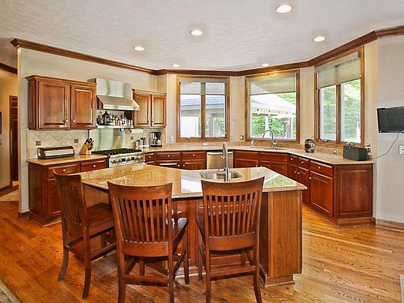 5th image of 4666 Deer Creek Cir