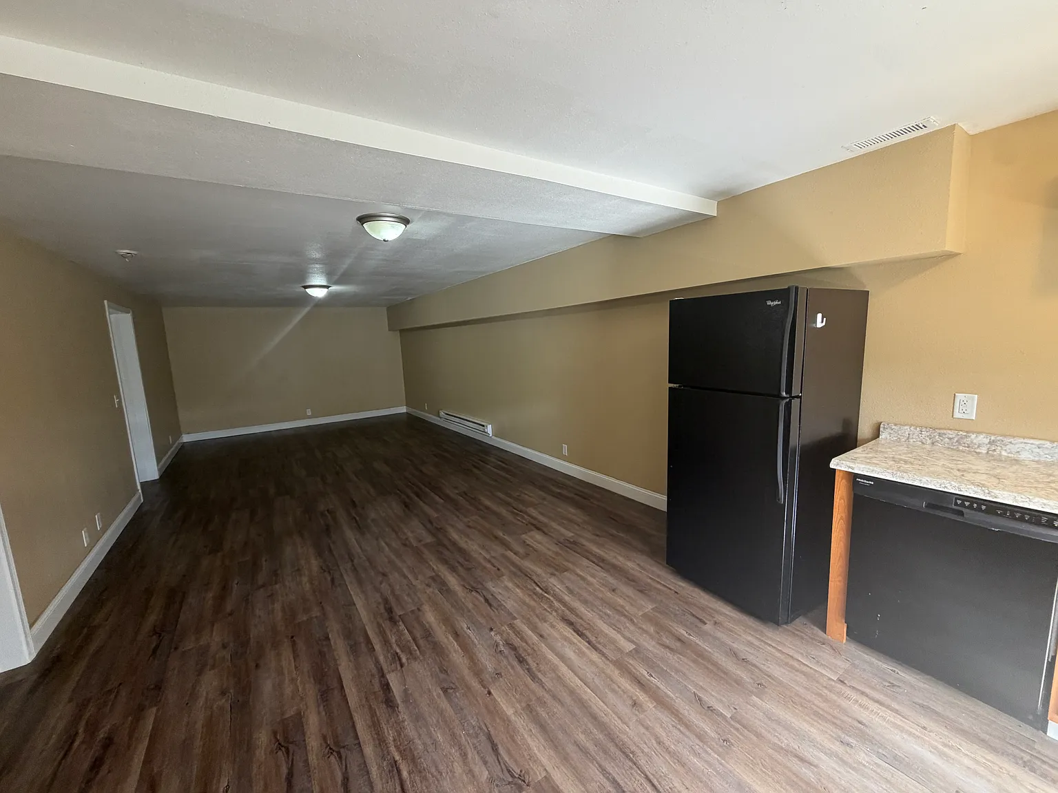 2 bed, 900 sqft, $950 — Photo 2
