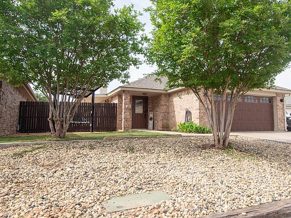 3rd image of 4313 Green Meadow Dr