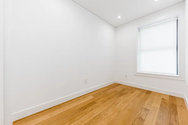 Rented by REAL New York | media 20